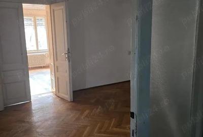 Vand casa ultrac Zona mag Crisul, SC 200 mp, teren 242mp,front stradal mare ,intrare auto, inc oras - 5