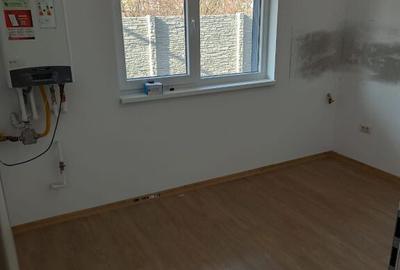 De neratat - vila la alb/4cam,2bai+parcare/centru Popesti...