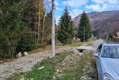 Casă cu 7 camere cu Teren 822 Mp în Măru - 6