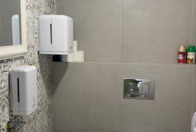 Spațiu comercial, de 110 mp, în Central - 2