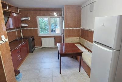 Apartament cu 3 camere decomandat, mobilat în Răcădău - 5
