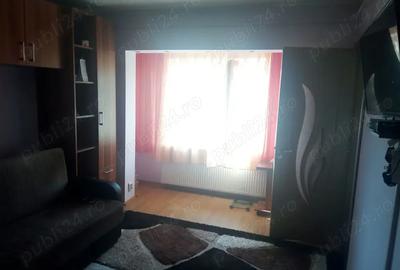 Proprietar inchiriez Garsoniera in zona Printul Turcesc