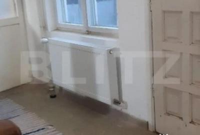 Casă cu 5 camere cu Teren 2348 Mp în Găești - 11