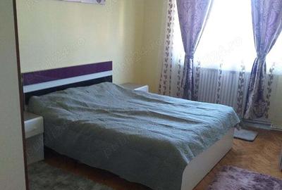 Inchiriez apartament 2 camere - 3