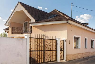 Vilă P+M, Clujului, 190 mp, teren 520 mp, singur în curte. 250 000 E - 2