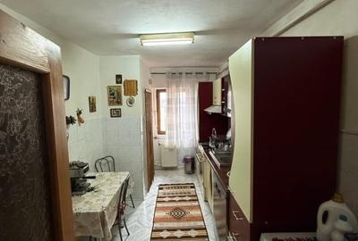 Apartament cu 4 camere decomandat în Păcurari - 3