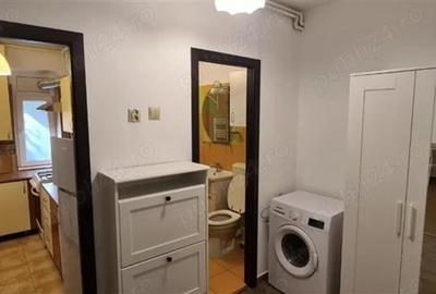 Inchiriere Garsoniera Decomandata Aparatorii Patriei-Anton Bacalbasa - 1