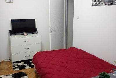 Apartament cu 3 camere semidecomandat în Central - 4