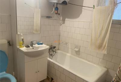 Apartament 2 camere , zona centrala - Scoala nr 10,etaj 1/8 - 6