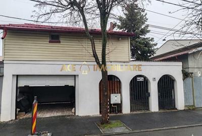 Casă individuală cu 3 camere cu Garaj în Bucureștii Noi