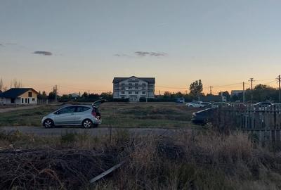 Teren de 1900 mp, în Păulești