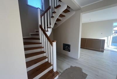 1/2 Duplex Utvin,4 Camere,2 Bai,Toate Utilitatile - 3