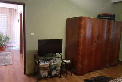 Vanzare Casa din caramida, supr. totala este de 387.mp., supr. const.121mp., str. Garii cu M. Bravu - 16