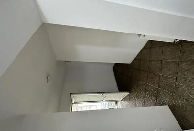 Spațiu comercial, de 50 mp, în Central - 6