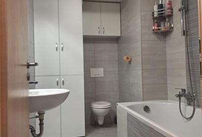 Apartament cu 2 camere decomandat, mobilat în Tractorul - 7