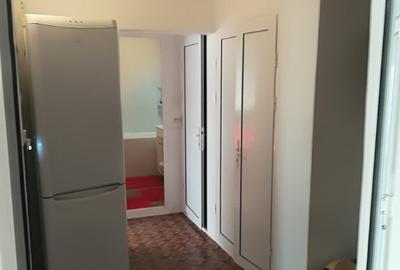 Proprietar apartament 2 camere Decomandat et.3 _Gura Leului-Fabrica - 7