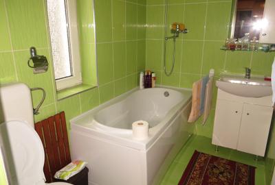 Casa parter si 2 etaje zona Titulescu - 8