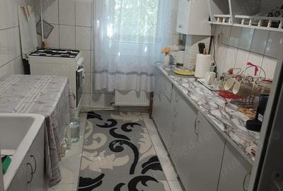 Apartament cu 4 camere, etaj 3, zona Ultracentral; - 8
