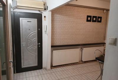 Garsonieră decomandată în Complex Studențesc