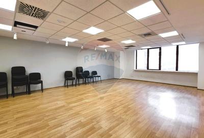 Birou, de 60 mp, în Central - 3