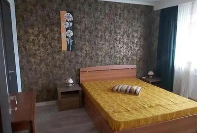 Apartament 3 camere, Ultracentral, etaj 2 - 5