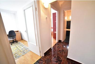 Apartament cu 3 camere decomandat, mobilat în Vasile Aaron - 6