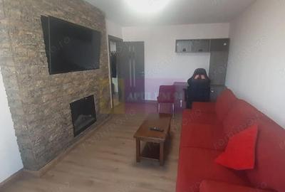 Apartament cu 3 camere decomandat în Tineretului