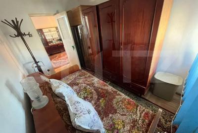 Apartament cu 4 camere semidecomandat, mobilat în Micro 8 - 2