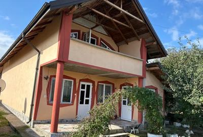 Casă cu 5 camere în Războieni - 5