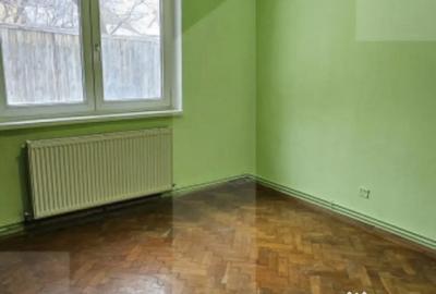 Apartament cu 4 camere semidecomandat în Simeria - 3