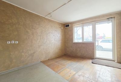 Spațiu comercial, de 27 mp, în Central - 9