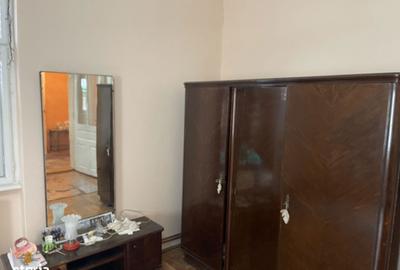 Casă cu 4 camere în Central - 3