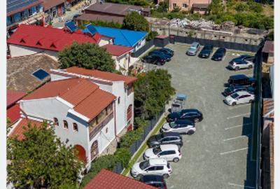 Spațiu comercial, de 425 mp, în Central - 7