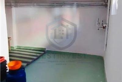 Casa singur in curte cu acces auto si teren  Ultracentral - 8