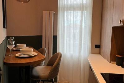 Studio exclusivist in zona Dacia - piata Gemeni - 15