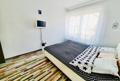 Apartament decomandat etajul 1 3 camere terasa 2 locuri de parcare zona Calea Ci