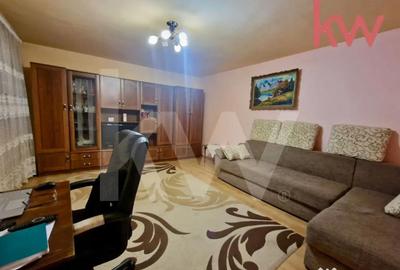 Casă cu 8 camere cu Canalizare în George Enescu - 7