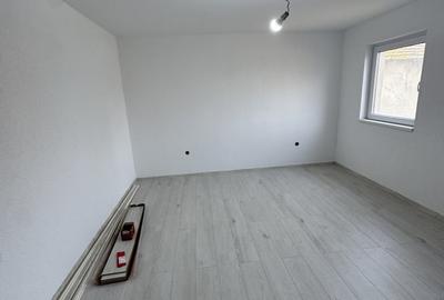 Casă individuală cu 5 camere cu Teren 900 Mp în Palanca - 3