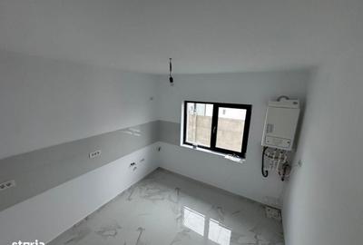 Casă cu 4 camere cu Canalizare în Clinceni - 3