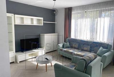 Apartament cu 3 camere semidecomandat, mobilat în Europa