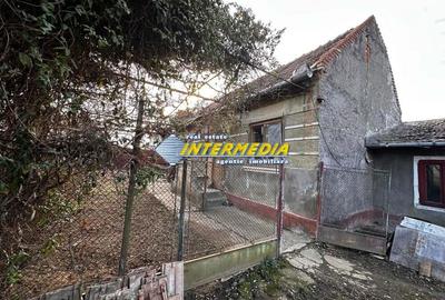 Casa Veche cu Anexe si 1242 mp Teren Intravilan imprejmuit la asfalt cu toate utilitatile si - 3