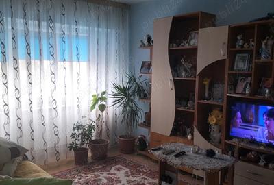 De vanzare apartament cu trei camere confort 1 - 6