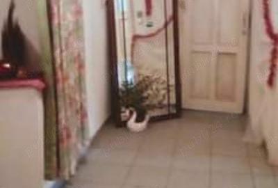 Casă cu 5 camere în Central - 1