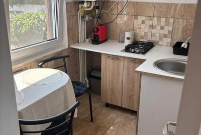 Inchiriez Garsoniera Conf 1 - 3