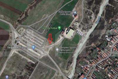 Teren de 5500 mp, în Central