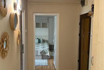 Apartament cu 3 camere semidecomandat în Central - 2