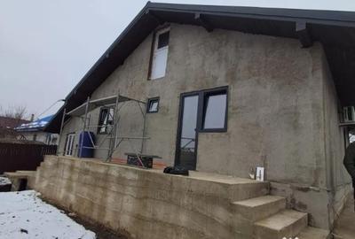 Casă cu 3 camere cu Teren 450 Mp în Horlești - 9