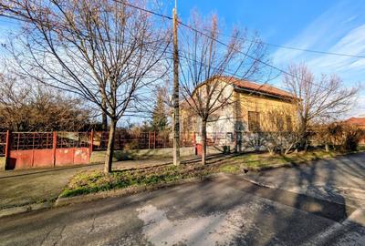 Casă individuală cu 3 camere cu Canalizare în Telegrafului - 2