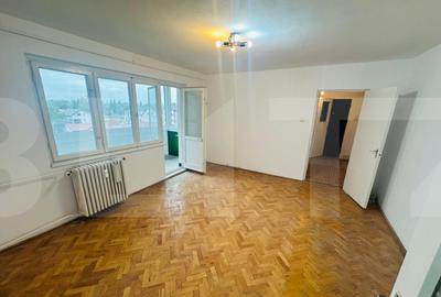 Apartament cu 2 camere semidecomandat în Aurel Vlaicu