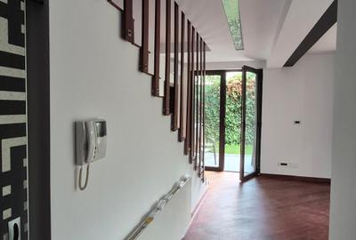 Inchiriere Vila nemobilata,  5 camere,  cu gradina privata, Pipera - 4